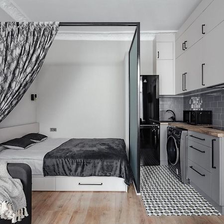 City Centre Silver Apartment Odessa Buitenkant foto