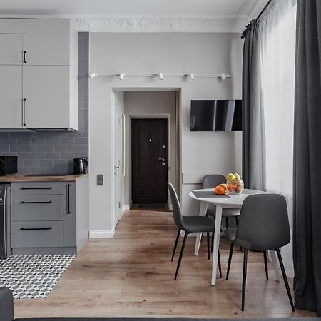 City Centre Silver Apartment Odessa Buitenkant foto